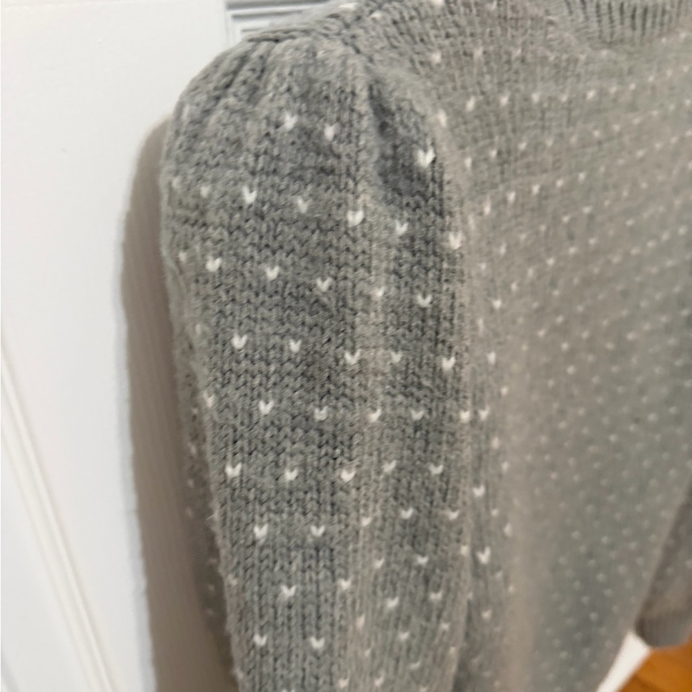 Ann Taylor Gray Dotted Jacquard Sweater – Size Medium - Picture 11 of 11
